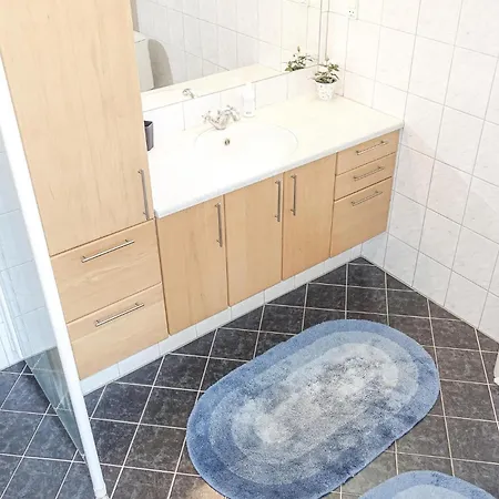 Semesterbostad 3 Bedroom Gorgeous In