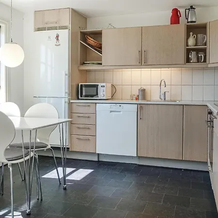 3 Bedroom Gorgeous In Semesterbostad Allinge-Sandvig